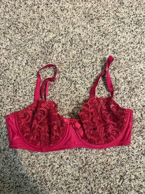Victoria's Secret Red Lace Underwire Bra